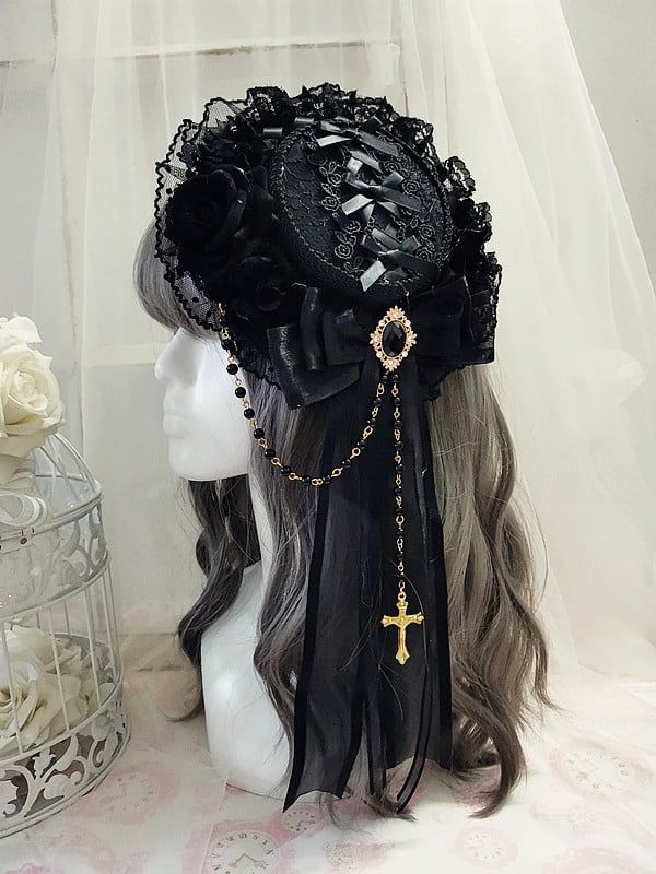 Flat Hat Diameter: 17cm.  Flat Hat+Lace Diameter: 20cm  Attention: This price includes a mini flat hairclip only, others are not included. Goth Hat, Victorian Accessories, Flat Hat, Gothic Hairstyles, Rose Hat, Goth Accessories, Pretty Hats, Gothic Cross, Flat Hats