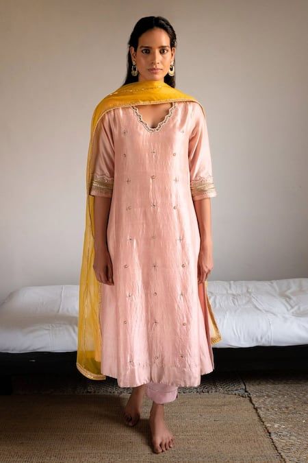 Buy Pink Handloom Mulberry Silk And Chanderi Placement & Kurta With Pant For Women by Shorshe Clothing Online at Aza Fashions. Chanderi Suits Design, Ash Pink, Pant For Women, Suits Design, Embroidered Neckline, Kurta With Pants, Embroidery Suits, Designer Dresses Indian, Indian Outfit