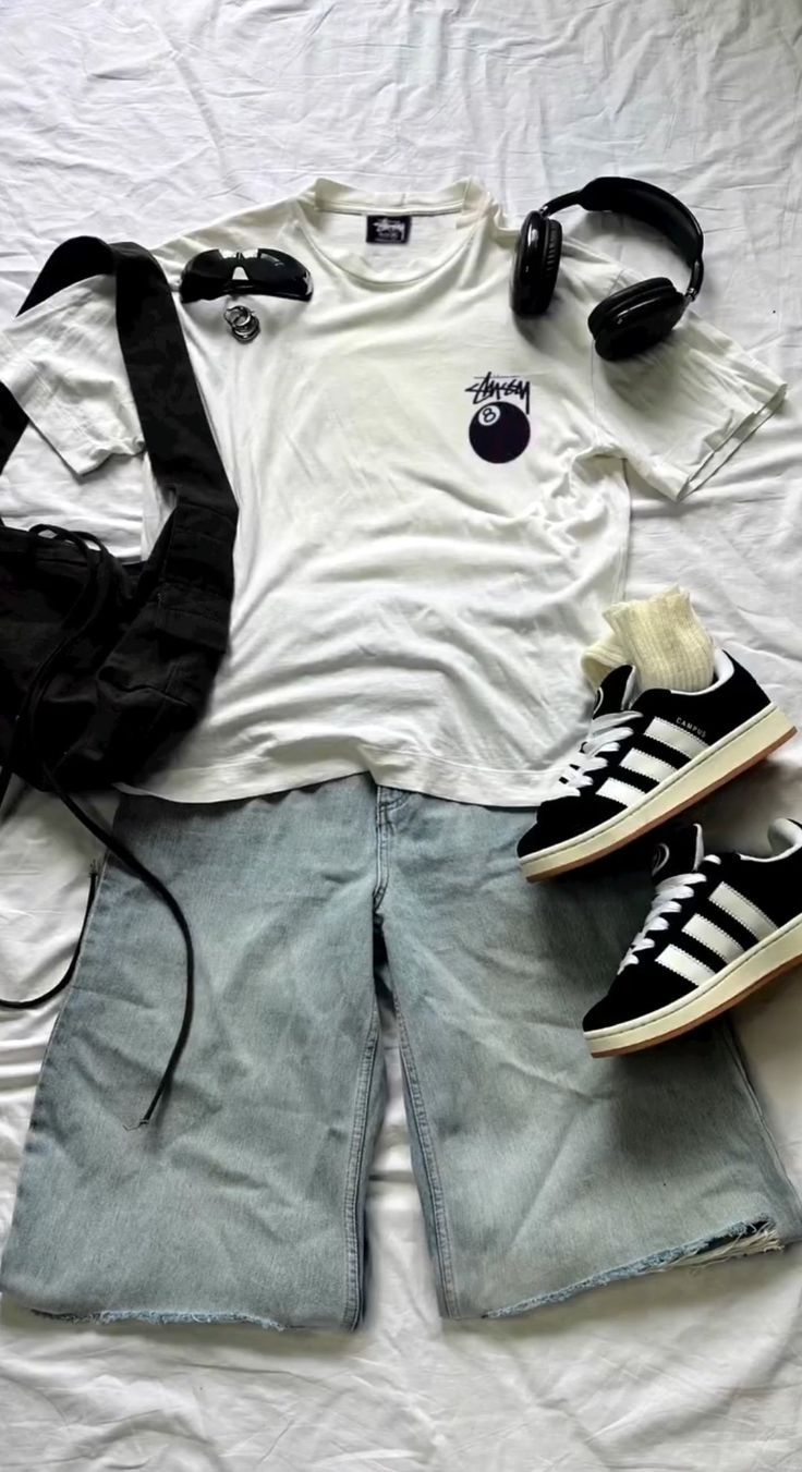 Street Style Outfits Casual, Look Adidas, Baggy Clothes, Neue Outfits, Guys Clothing Styles, Outfit Inspo Casual, Fits Inspo, Streetwear Men Outfits, Swaggy Outfits