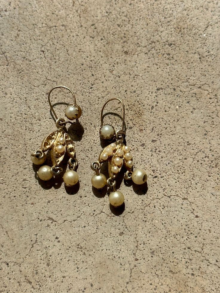 "Vintage, dangle, drop, hanging,  pearl, earrings.   Earrings are for pierced ears.  measurements: 1 3/8\"L I believe pearl are made of plastic.  In good condition.  The pearls on these are very fragile. **No returns or refunds.   Style: Victorian, Renaissance, wedding, bridal, glam,  hipster, hippie, boho, mid century, art deco, art nouveau,  hollywood regency, retro, costume, bold, etc.." Wedding Earrings Pearl, Vintage Pearl Earrings, Pearl Wedding Earrings, Wedding Earrings Vintage, Mid Century Art Deco, Bridal Glam, Boho Mid Century, Pearl Earrings Wedding, Pearl Dangle Earrings