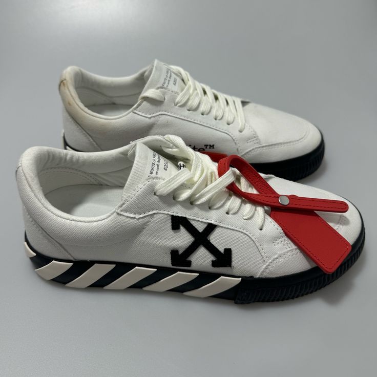 Off-White Vulcanized Low Sneakers White Black Women’s Size 10 $405. Never Worn With Box. Right Shoe Was Floor Model And Has Stain On Back. Urban White Lace-up Platform Sneakers, White Platform Sneakers With Vulcanized Sole, Sporty White Canvas Shoes With Round Toe, Modern White Canvas Shoes For Streetwear, Modern White High-top Sneakers With Vulcanized Sole, White Rubber Sole Platform Sneakers For Streetwear, White Platform Sneakers With Rubber Sole For Streetwear, Urban Style White High-top Slip-on Sneakers, White Slip-on Sneakers For Streetwear