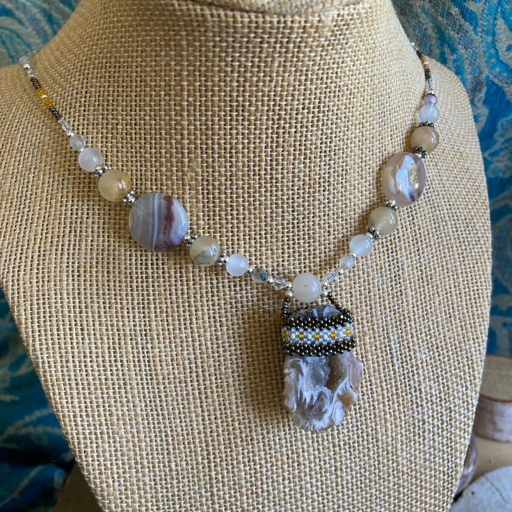 Agate Beaded Dangle Necklaces, Beaded Agate Dangle Necklaces, Dangle Agate Beaded Necklaces, Adjustable Agate Necklace For Festivals, Unique Adjustable Beaded Necklace For Healing, Spiritual Agate Jewelry For Festivals, One Of A Kind Hippie Style Jewelry For Gift, Beaded Agate Pendant Crystal Necklaces, Agate Pendant Necklace For Festival