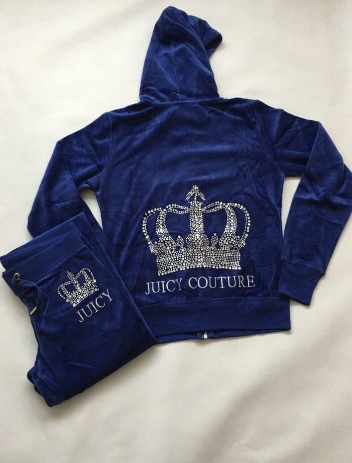 Juicy Couture Clothes, Juicy Tracksuit, Juicy Couture Hoodie, 00s Mode, Mcbling Fashion, 2000s Clothing, Juicy Couture Tracksuit, 2000s Clothes, Couture Embroidery