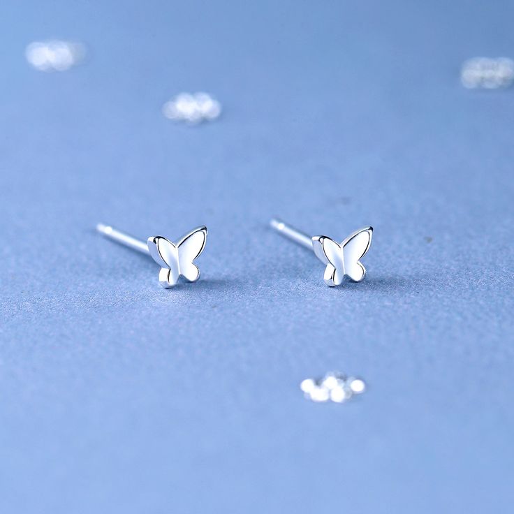 Style: Korean Style/Korean Style Color: White Silver, Yellow Gold Fashion Element: Butterfly, Geometry Small Butterfly, Style Korean, Gold Fashion, White Silver, Geometry, Women's Earrings, 925 Silver, Korean Fashion, Color White