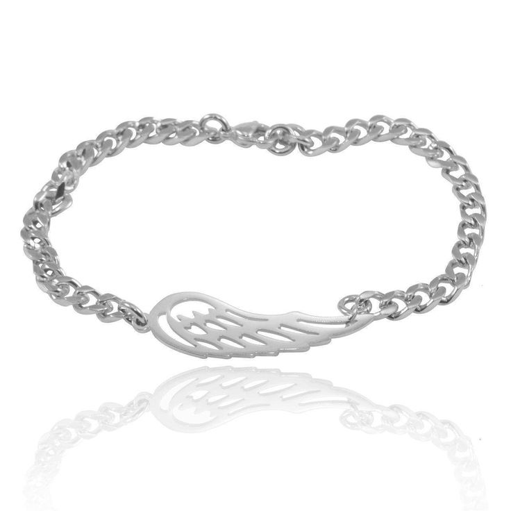 Keep the memory of a loved one close to your heart with the Angels Wing Bracelet. This elegant piece symbolises the guardian angel watching over you, serving as a reminder that you're never alone.Embrace the comforting message of the Angels Wing Bracelet: "May you believe that you always have an angel by your side."The Angels Wing Bracelet is a heartfelt gift for yourself or someone special, helping to remember and cherish the presence of a guardian angel in everyday life.Crafted from high-quali Sentimental Bracelet, Personalized Heart Bracelet, Tarnished Silver Jewelry, Memory Of A Loved One, Angel Wing Bracelet, Your Guardian Angel, Brown Bracelet, Black Leather Bracelet, Tarnished Silver