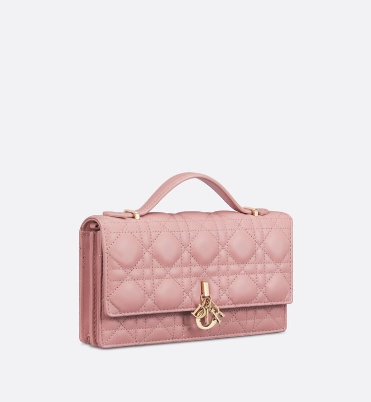 Miss Dior Mini Bag, Miss Dior Bag, Dior Mini Bag, Purse Aesthetic, Ideal Day, Expensive Bag, Luxury Bags Collection, Girly Bags, Christian Dior Couture