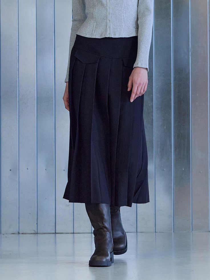 Composition : Shell) 77% polyester, 17% rayon, 6% polyurethane lining) 100% polyesterColor : BK_026,BK_028Country of Origin : China Black Lined Skirt For Winter, Fall Black Lined Skirt, Winter Black Pleated Skort Bottoms, Winter Black Bottoms With Pleated Skirt, Winter Black Pleated Skirt Bottoms, Black Midi-length Bottoms For Office, Black Midi-length Office Bottoms, Black Midi Skirt For Winter, Black Midi Length Bottoms For Office