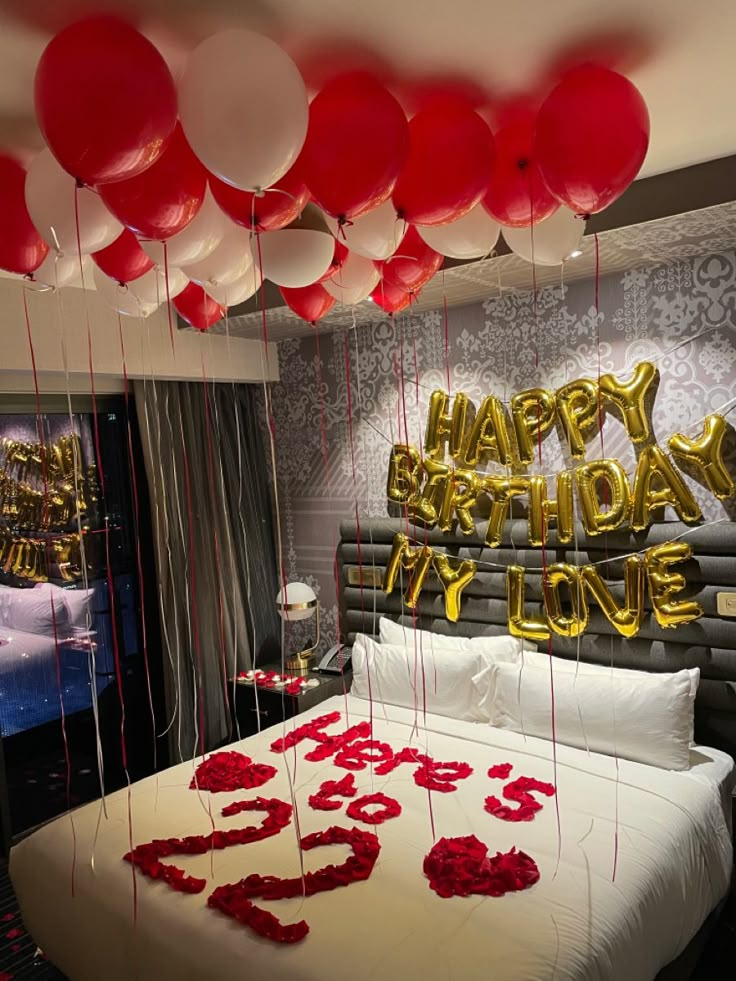 Room decorations, birthday celebration, visit vegas, travel guide, room setup ideas, room setups Romantic Hotel Rooms, Valentines Bedroom, Boyfriends Birthday Ideas, Romantic Room Surprise, Surprise Birthday Decorations, Romantic Room Decoration, Wedding Room Decorations, Surprise Boyfriend, Happy Birthday Decor