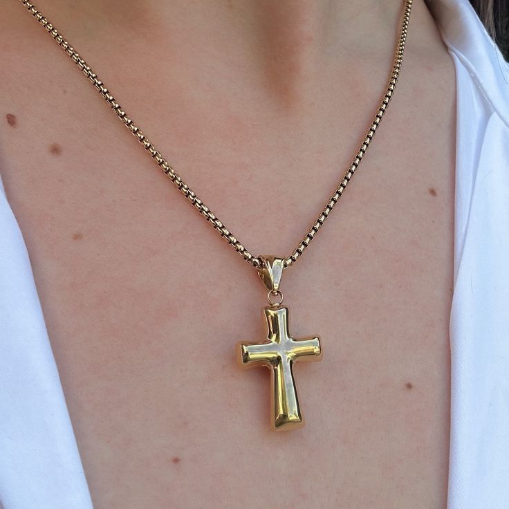 "The Puffed Cross Necklace 🤍 Featuring a gold stainless steel puffy cross pendant, and a 19\" gold filled box chain with extender. Pendant can be removed if you want to switch between chains! if you need a custom length, DM me!  Unisex & tarnish proof 🖤 3/4\" wide, 1\" long pendant Made with love 🫶" Gold Cross Necklace With Box Chain, Gold Cross Pendant Necklace With Box Chain, Gold Jewelry Chain, Gold Schmuck, Big Cross, Cross Gold, Gold Bubbles, Box Chain Necklace, Jewelry Chain