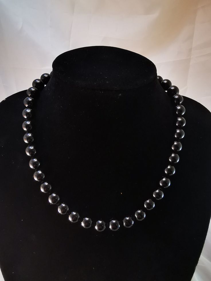 Black turmaline crystal necklace📿 🔹Size: 40cm 🔹 925 silver buckle 🔹Ideal gift for crystal lover 🎁 🔹Shipping from EU 🇪🇺 🔹30day return policy in case of accidents ✅ Gift Onyx Single Strand Jewelry, Single Strand Onyx Jewelry Gift, Formal Black Gemstone Beads Jewelry, Formal Black Jewelry With Gemstone Beads, Formal Onyx Round Bead Necklaces, Formal Onyx Necklace With Round Beads, Beaded Necklace With Sterling Silver Clasp As Gift, Formal Onyx Necklace, Black Single Strand Necklace