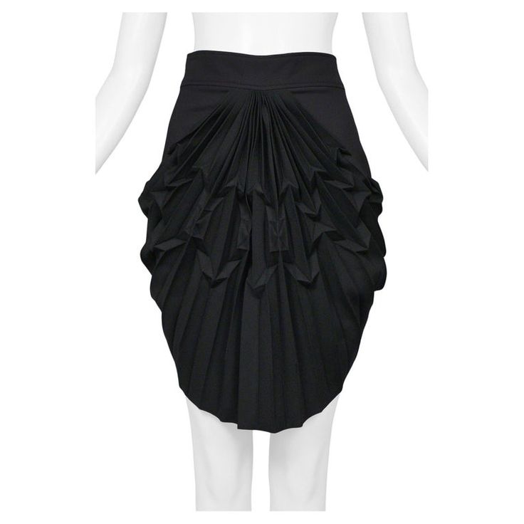 Balenciaga by Ghesquiere Black Asymmetrical Pleated Mini Skirt 2003 | See more vintage Skirts at https://www.1stdibs.com/fashion/clothing/skirts in 1stDibs Balenciaga Runway, Vintage Balenciaga, Paris Design, Nicolas Ghesquiere, Black Mini Skirt, Pleated Mini Skirt, Black Mini, Vintage Skirt, Vintage Stil