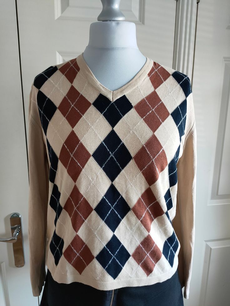 Vintage Aquascutum beige, brown & black archetypal diamond patterned cotton knit sweater with long sleeves and v-neck. Slightly small for sizing. Diamond Sweater, Diamond Sweaters, Grandpa Sweater, Pullover Sweater Women, Pattern Sweater, Beige Brown, Cotton Knit, Diamond Pattern, Women Pullover