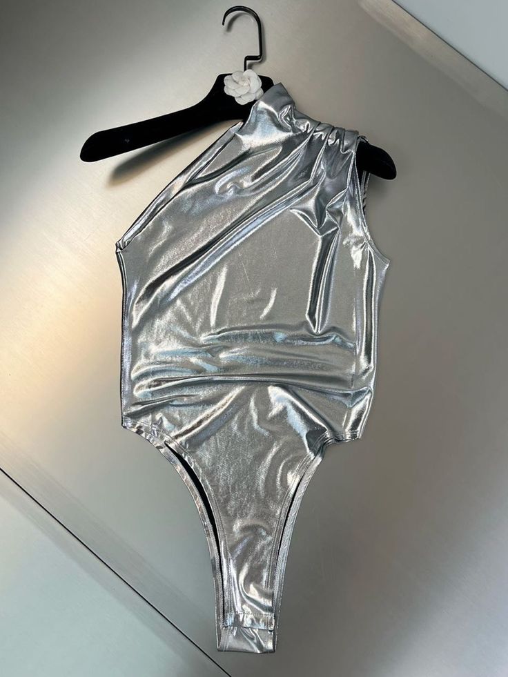 Silver Body Suit, Holographic Bodysuit, Silver Bodysuit, Jumper Suit, Two Pieces Set Outfits, One Shoulder Bodysuit, Metallic Bodysuit, Silver Bodies, Set Outfits