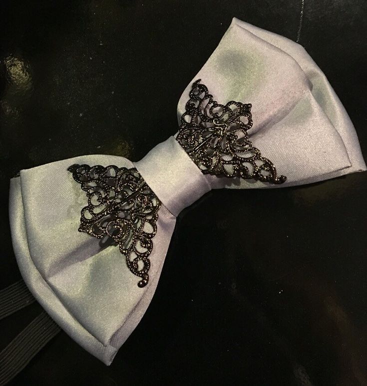 Grey lush bowtie Luxury Formal Bow Tie For Suit, Elegant Black Ribbon Bow Tie For Evening, Chic Evening Bow Tie With Satin, Chic Satin Bow Tie For Evening, Chic Evening Satin Bow Tie, Elegant Adjustable Bow For Wedding, Elegant Adjustable Satin Bow Tie, Elegant Adjustable Satin Bow, Adjustable Elegant Satin Bow