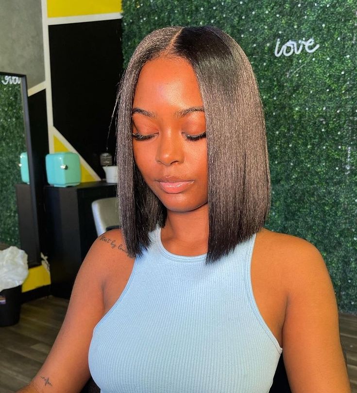 Quick Weave Bob with a Center Part See In Bob With Leave Out, 10 Inch Bob Quick Weave, Bob Weaves For Black Women, Short Center Part Bob, Bob Quick Weave With Closure, Sew In Hairstyles Bob, Short Straight Hair Middle Part, Bob Center Part, Bust Down Middle Part Bob