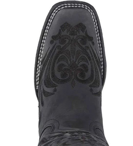 Women's Black Embroidery Narrow Square Toe Boot by Corral L5464 We've been waiting for this beauty to arrive and it doesn't disappoint. Need a fully leather (and affordable!!) boot? How about a show boot? Like to dance? This is THE boot for you! It checks all of the boxes. Great quality and style. Are you a fan of simplicity? Well, you're in luck because these boots are a breeze to care for! When it comes to maintaining your boots, we recommend Fiebings's All Purpose Conditioner. But if you're l Corral Boots Womens, Boys Cowboy Boots, Cowboy Jacket, Girl Cowboy Boots, Lucchese Boots, Twisted X Boots, Boot Barn, Spur Straps, Corral Boots