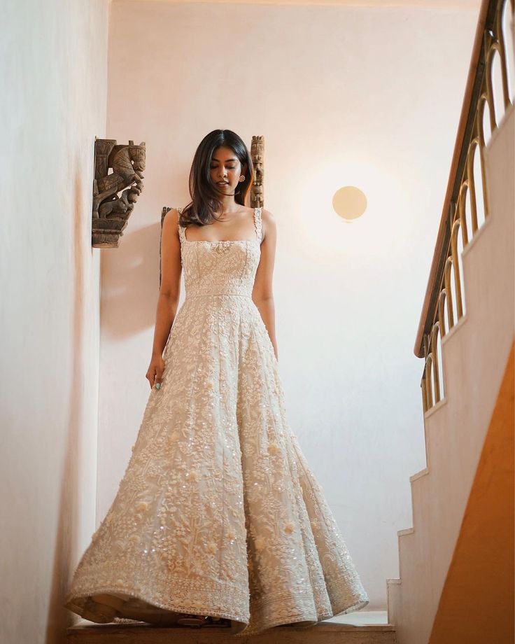 living an ivory dream 👼🏻🕊️🤍 @anushreereddydesign #divyaboppana #personalstyle #anushreereddy #anushreereddyofficial #annualsale | Instagram Reception Gown For Bride, Indian Reception Outfit, Indian Wedding Gowns, Reception Outfit, Indian Bride Outfits, Traditional Indian Dress, Indian Dresses Traditional, Traditional Indian Outfits, Indian Gowns