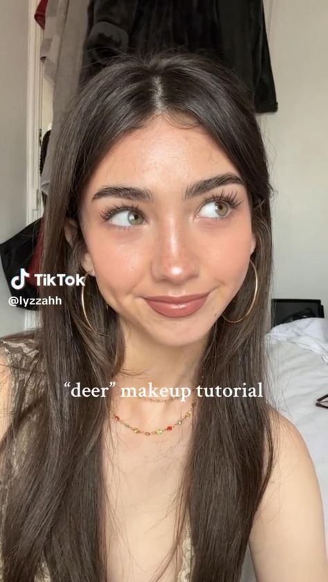 Deer Makeup Tutorial, Dewy Summer Makeup, Makeup Tutorial Easy, All In One Makeup, Makeup Looks Everyday, Deer Makeup, Soft Makeup Looks, Subtle Makeup, Makeup Artist Tips