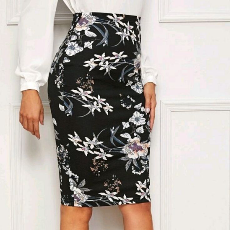 3/$15 Bundle And Save Shein Botanical Print Pencil Skirt Women Size 2, X-Small New Never Worn Knee Length Midi Skirt Classic Beauty Elegant Floral Print Pencil Skirt For Spring, Elegant Printed Skirt, Spring Printed Pencil Skirt, Elegant Floral Print Skirt, Casual Floral Print Pencil Skirt, Casual Pencil Skirt With Floral Print, Chic Floral Print Fitted Pencil Skirt, Fitted Floral Print Chic Pencil Skirt, Floral Print Knee-length Skirt For Work