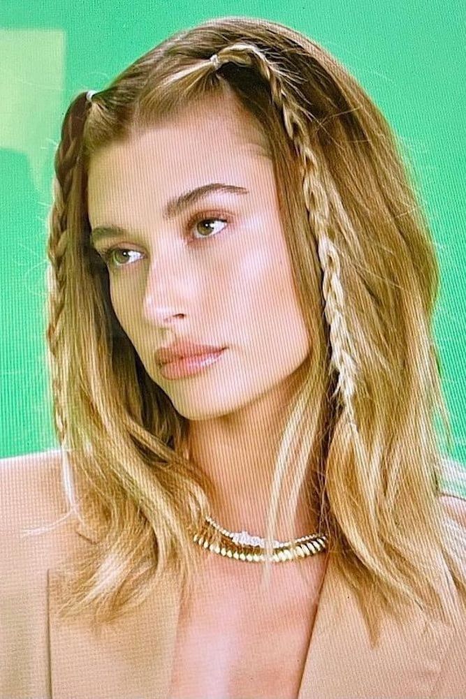 Celebrity "Baby Braid" Hairstyle Trend Inspiration Y2k Hairstyles, Plaits Hairstyles, Braid Hairstyle, Peinados Fáciles Para Cabello Corto, Penteado Cabelo Curto, Festival Hair, Hair Stylist Life, Hailey Bieber, Celebrity Hairstyles