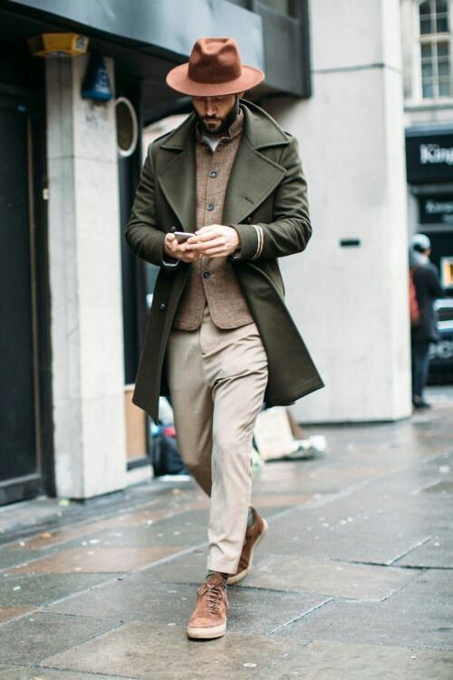 My 7 Favorite Men’s Wear Trends Men Peacoat Outfit, Mens Peacoat Outfit, Peacoats For Men, Peacoat Outfit Men, Mens Peacoat, Peacoat Men, London Fashion Week Mens, Street Style 2017, Mens Fashion Blog