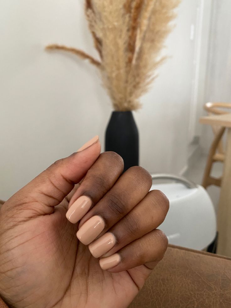 Short Nails Ideas For Dark Skin, Nude Nail Polish For Dark Skin, Regular Nails, Nails Dark Skin, American Manicure, Nails Dark, Gel Toe Nails, Fun Nail Colors, Gel Toes