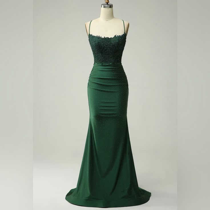 Stunning!!!! Beautiful Beaded Dress With Sparkly Details And A Slight Train. Spaghetti Straps Crisscross Back Ruching Below Waist 100% Polyester Prom Dress Dark Green, Forest Green Prom Dress, Slytherin Dress, Prom Dress Dark, Dark Green Prom Dress, Green Prom Dress Long, Strap Prom Dress, Forest Green Bridesmaid Dresses, Emerald Green Prom Dress