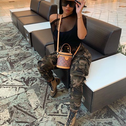 Alexis Skyy (@alexisskyy_) • Instagram photos and videos Desert Boot Outfit, Update Closet, Alexis Sky, Baddies Outfits, Lv Boots, Louis Vuitton Outfit, Issa Vibe, Black Boots Outfit, Louis Vuitton Boots