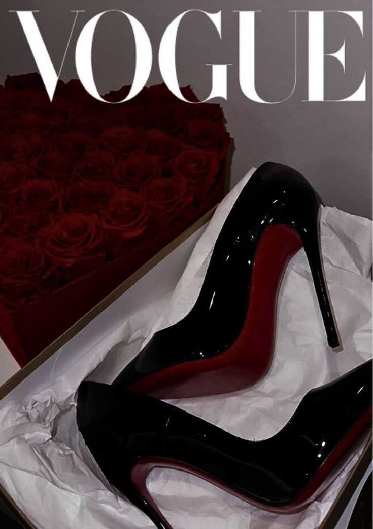 Black Heels With Red Bottoms, Christian Louboutin Heels Aesthetic, Luxury Heels Aesthetic, Black G Wagon Aesthetic, Red Bottom Heels Aesthetic, Red Old Money Aesthetic, Red Bottoms Aesthetic, Rich Girl Outfits Casual, Red Bottom Heels Outfit