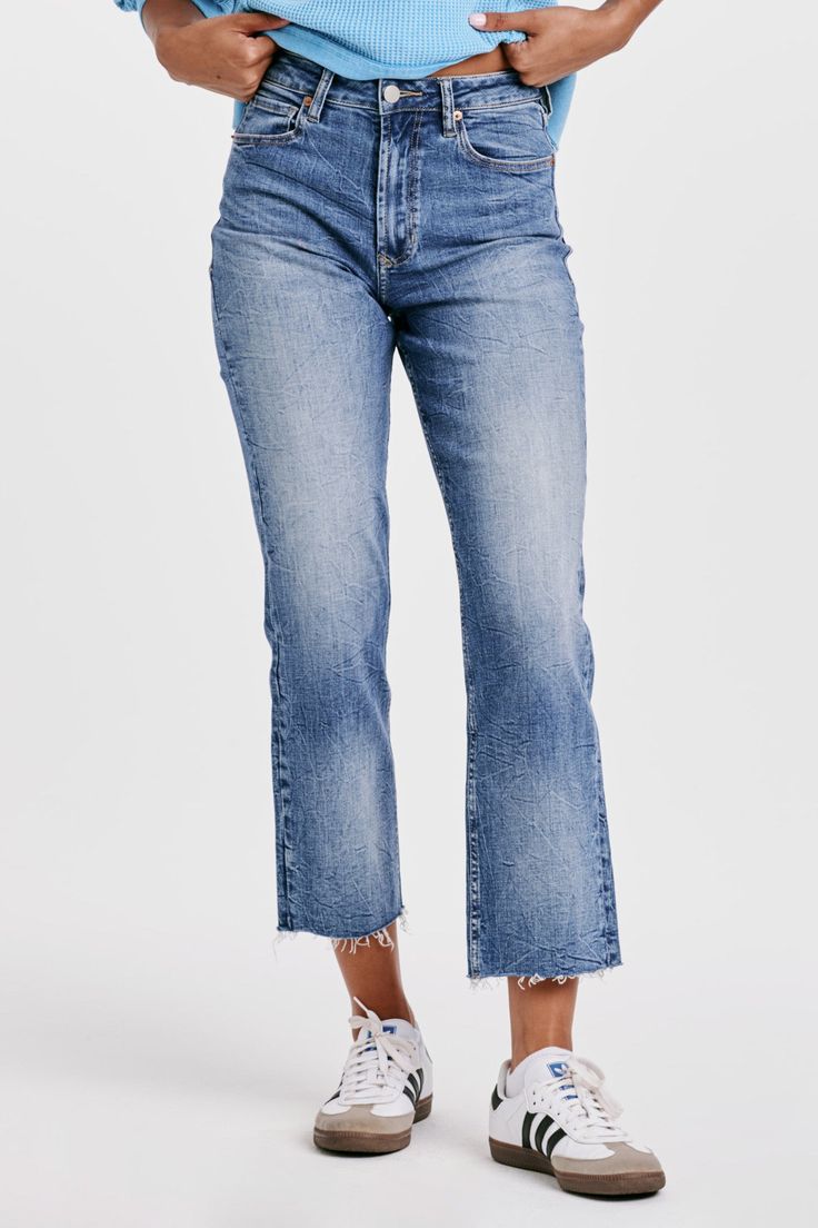 The 90s Jean in Mozzie presents a timeless style with a modern twist. Crafted from stretch denim with a high rise fit that sits slightly lower on the waist and fitted in the hips, these ankle skinnies promise a chic, sleek fit. 9 1/2" Front Rise (include waistband), 10" Leg Opening, 28" inseam (Size 27) 90% COTTON 8% POLYESTER 2% SPANDEX Machine wash cold, Tumble dry low Imported Zip fly and button closure Five-pocket style Ankle Straight Jeans, 90s Jean, Tencel Denim, Denim Essentials, 90s Jeans, Medium Wash Jeans, Comfy Sweaters, Sweater Sale, Light Wash Jeans