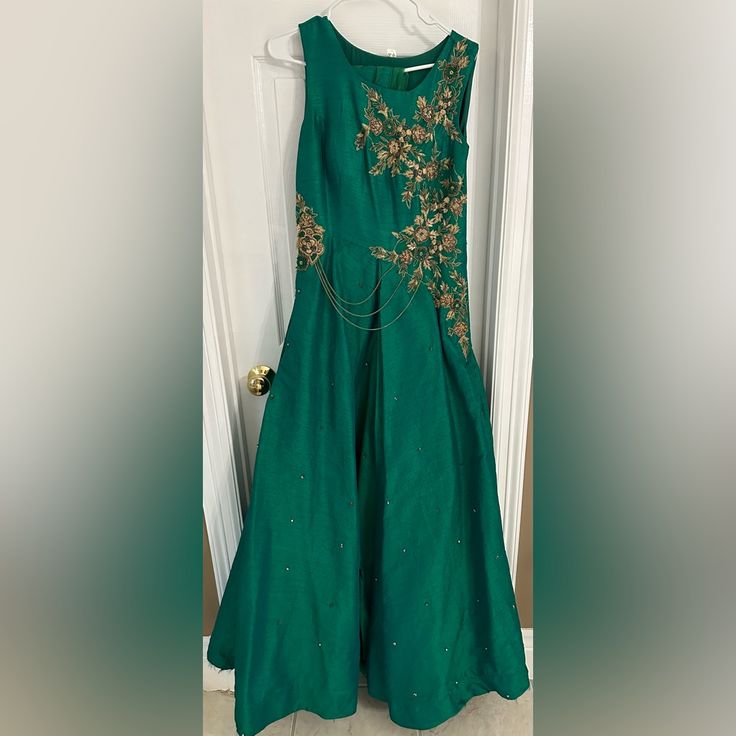 Size 38 Bust Festive Evening Dress With Sweep Train, Festive Full-length Evening Gown, Festive Full Length Evening Gown, Green Formal Evening Dress For Festive Occasions, Elegant Full-length Gown For Reception, Elegant Full Length Gown For Reception, Anarkali Style Floor-length Evening Gown, Embellished Full-length Gown For Festive Occasions, Embellished Full-length Festive Gown