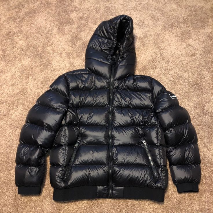 Brand New With Tags Calvin Klein Winter Jacket, Quilted Black Hooded Outerwear, Black Quilted Hooded Outerwear, Calvin Klein Outdoor Fall Outerwear, Black Hooded Puffer Outerwear, Black Hooded Jacket With Padded Collar For Fall, Calvin Klein Fall Puffer Outerwear, Black Quilted Hooded Jacket For Winter, Casual Quilted Black Hooded Jacket