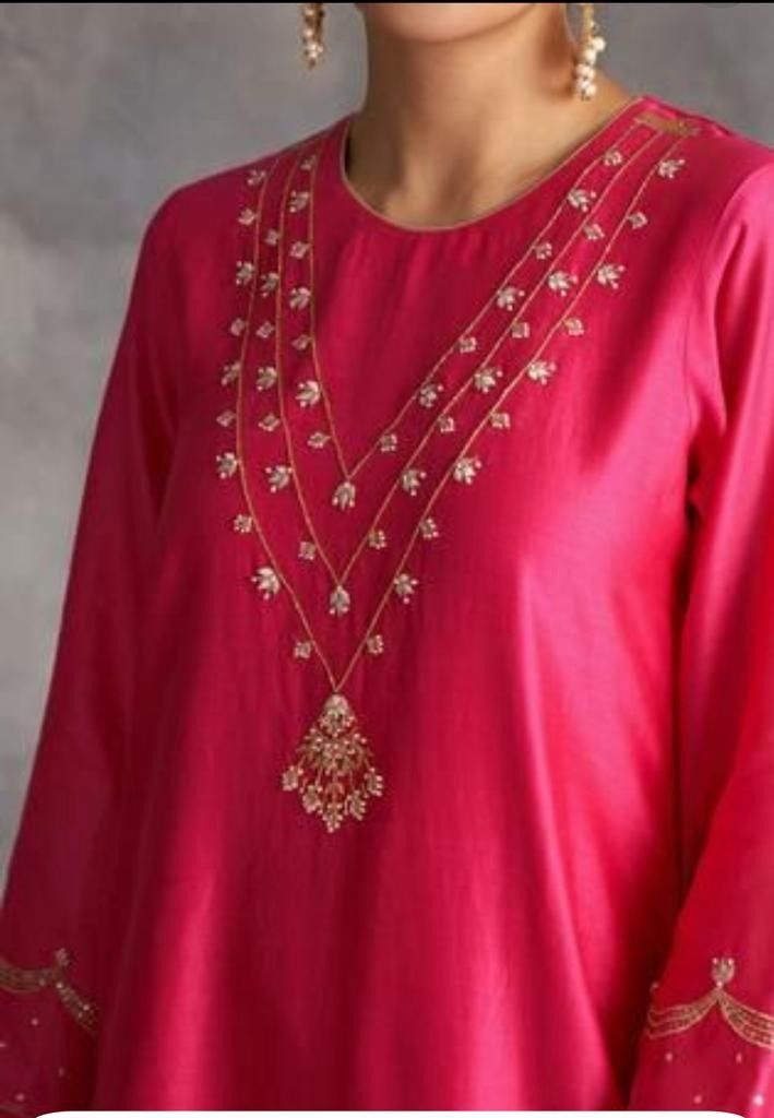 Silk Embroidery Dress, Heavy Dresses, Chanderi Kurta, Kurta For Women, Kurti Embroidery Design, Dress Neck Designs, Dress Design Patterns, Kurti Neck Designs, Kurta Designs Women