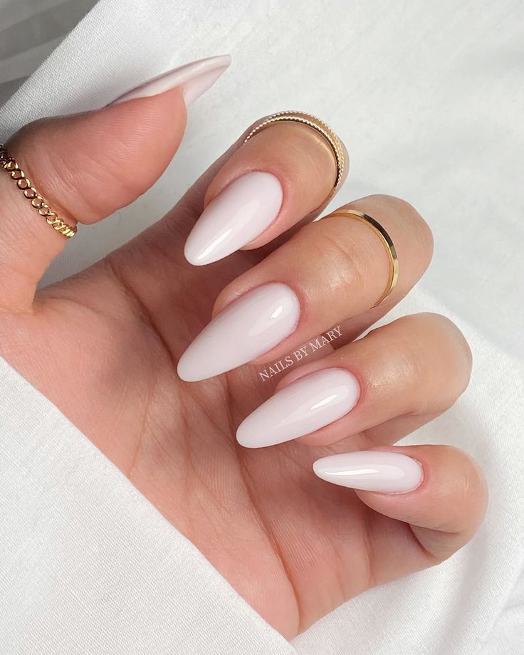 White Ideas Nails, Elegant White Nails Acrylic, Long Oval White Nails, Spring Acrylic Nails Almond Shape, Milky White Nails Acrylic Almond Long, Almond Full Set Nails, Clear White Nail Designs, Milky Nails Almond Shape, Almond Acrylic Nails Milky White