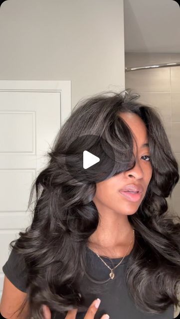 LYLY on Instagram: "Speechless😭😭😭😭 #fyp #quickweave #layers #layershaircut #flexirods" Weave Hairstyles For Black Women Middle Part, Bangs And Layers Black Women, Flipover Quickweave Body Wave, Short Layers Black Women, Sew In Hairstyles Leave Out, Middle Part Quick Weave With Layers, Layed Hair Middle Part, Jet Black Sew In Weave Middle Part, Middle Part Quick Weave Layers