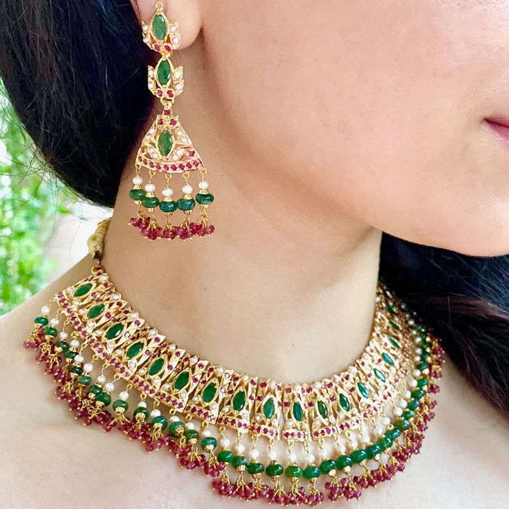 emerald necklace set tanishq Festive Hand Set Emerald Necklace, Festive Emerald Bridal Necklace With 17 Jewels, Traditional Green Emerald Necklace, Festive Kundan Emerald Gemstone Necklace, Green 22k Gold Kundan Necklace With Tilla, Festive Emerald Kundan Necklace With Gemstones, Green Kundan Necklace With Tilla In 22k Gold, Green Kundan Necklace In 22k Gold For Celebrations, Festival Green Kundan Necklace In 22k Gold