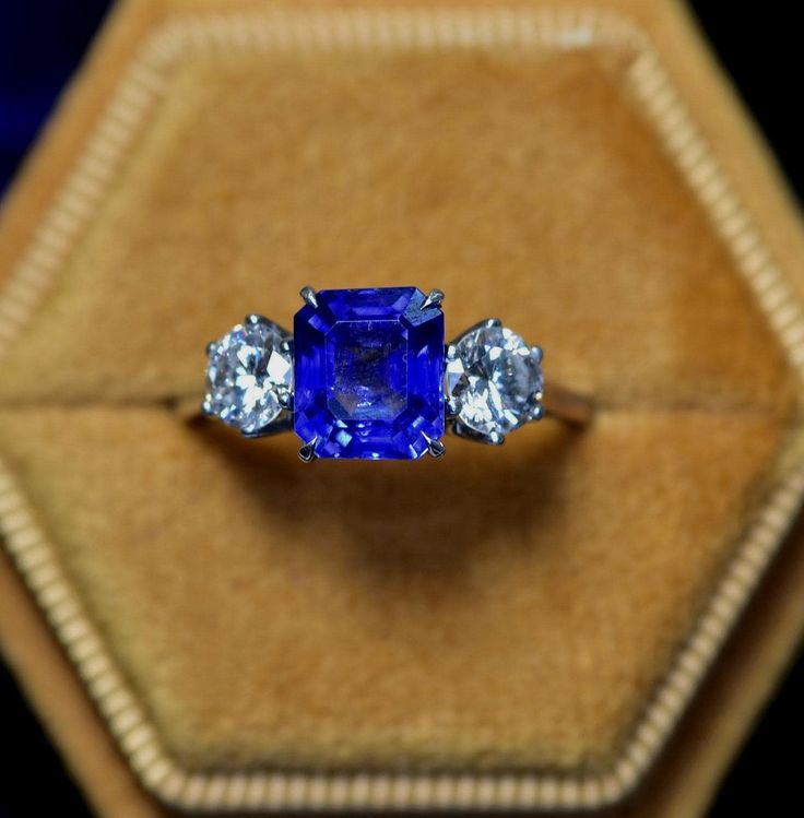 Vivid Velvet Cornflower Blue Sapphire and Diamond 3 stone Ring. Sapphire: Earth Mined Natural Sapphire 2.54 carat estimated weight, Extremely Fine violet Blue Color. The photos have not been edited sunlight brings out the color. Diamonds: Earth Mined Natural Diamonds GH/VS .87 carat estimated weight Platinum setting size 6 Cornflower Blue Sapphire, 3 Stone Ring, Ring Sapphire, 3 Stone Rings, Ring Art Deco, Shiny Things, Art Deco Era, Cornflower Blue, Natural Sapphire