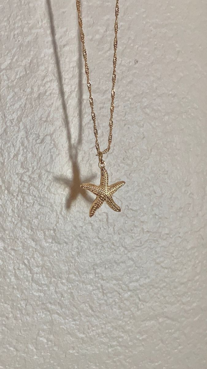 Jelewry Aesthetic, Cheap Good Quality Jewelry, Beachy Necklace Stack, Ocean Jewelry Aesthetic, Beachy Jewelry Aesthetic, Simple Jewelry Aesthetic, Jewlrey Aesthic, Birthday Wishlist Aesthetic, Every Jewels