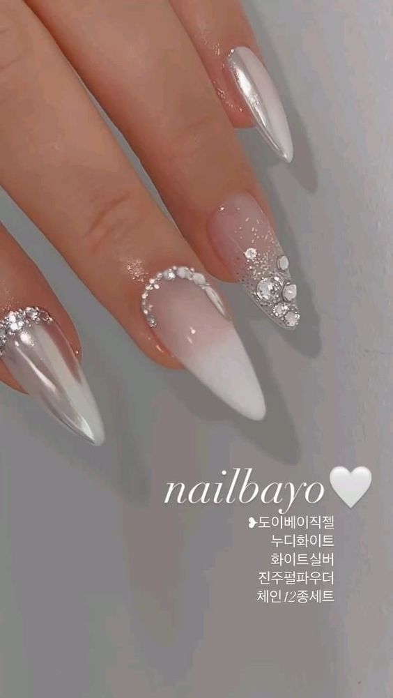 Bridal Nails Designs, Silver Nail Designs, Fancy Nails Designs, Nails Design With Rhinestones, Nail Art Wedding, Sparkle Nails, Bride Nails, Nagel Inspo, Cat Kuku