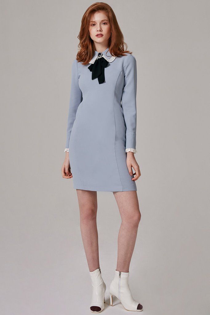 Workwear Dress With Ruffled Collar, Elegant Mini Dress With Bow, Chic Mini Dress With Bow For Work, Chic Bow Mini Dress For Work, Classic Formal Dress With Ruffles, Elegant Mini Dress With Ruffles For Work, Elegant Ruffled Mini Dress For Work, Elegant Ruffled Mini Dress, Chic Workwear Dresses With Bow