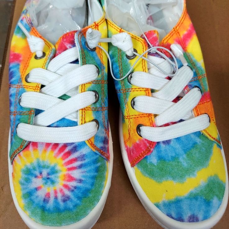 Wome Tie Dye Sneakers Size 7.5. Fun Sneakers For The Summer. Tried On Never Wore. Pop High Bar Tye Dye Comfort Sneakers That Can Slip On As Well. Lace Up. See Photos For Approximate Measurements. Retail $50. Sporty Multicolor Slip-on Sneakers With Round Toe, Trendy Multicolor Slip-on Sneakers, Trendy Low-top Summer Sneakers, Trendy Low-top Sneakers For Summer, Casual High-top Slip-on Sneakers For Summer, Casual Multicolor Slip-on Sneakers For Spring, Trendy Multicolor Sneakers With Vulcanized Sole, Green High-top Slip-on Casual Sneakers, Casual Green High-top Slip-on Sneakers