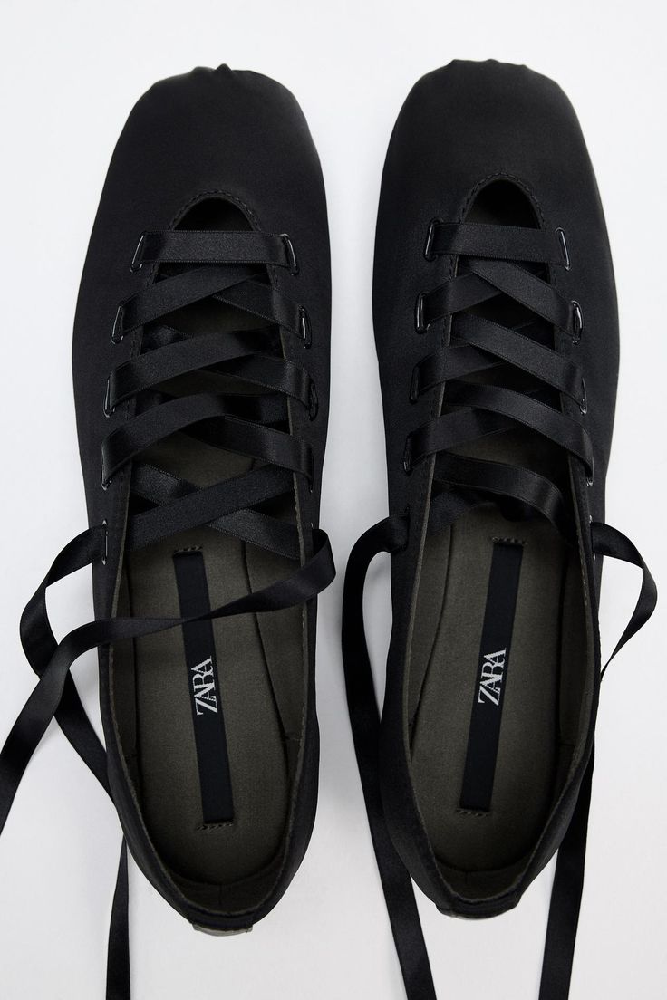 TIED FLATS - Black | ZARA United States Lace Up Ballet Flats, Blazers Shoes, Coat Shoes, Lace Up Flats, Fabric Strap, Shoe Inspo, Cardigan Sweater Jacket, Black Ballet Flats, Tshirt Skirt