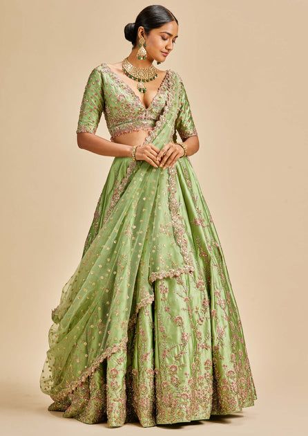 Dark Green Lehenga, Lehenga And Blouse, Designing Clothes, Color Jade, Green Lehenga, Lehenga Blouse, Pakistani Bridal Wear, Designer Lehenga Choli, Silk Taffeta