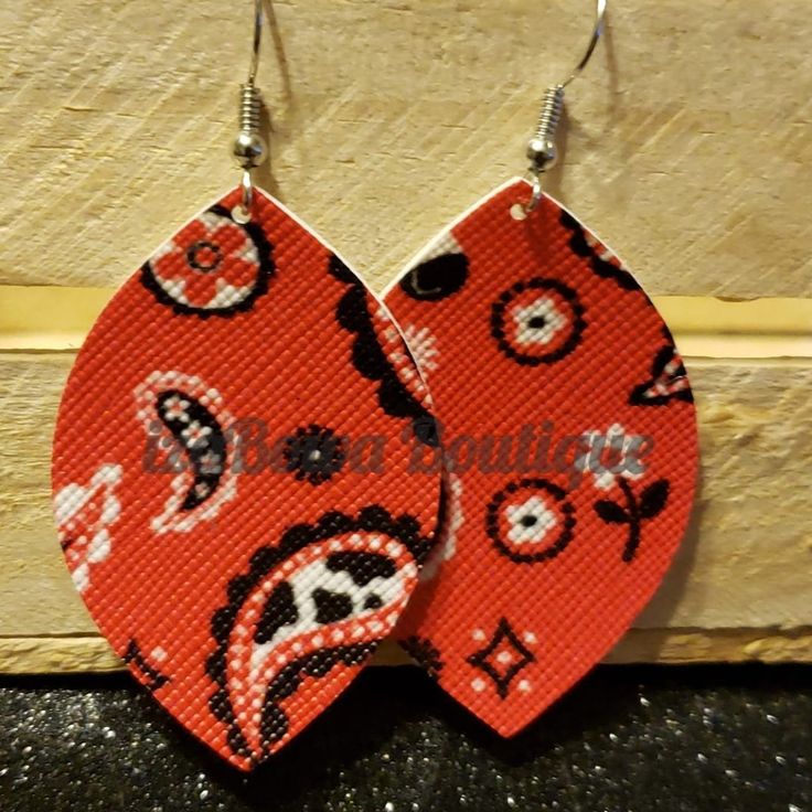 Beautiful Red Bandana Print Teardrop Faux Leather Earring 2” Hook Hanging Earring, Lightweight And Very Trendy, Great Finishing Touch To Any Outfit. Each Pair Slightly Varies Handmade And Brand New, Never Worn. New From My Boutique With Tags, Allow For Slight Color Variation Of Photo Based On Screen And Display Colors. Please Ask For Additional Photos And/Or Measurements As Needed. Adjustable Red Leather Earrings, Handmade Adjustable Red Teardrop Earrings, Adjustable Handmade Red Teardrop Earrings, Trendy Red Teardrop Earrings, Red Leather Earrings, Faux Leather Earring, Hanging Earring, Leather Earring, Red Bandana