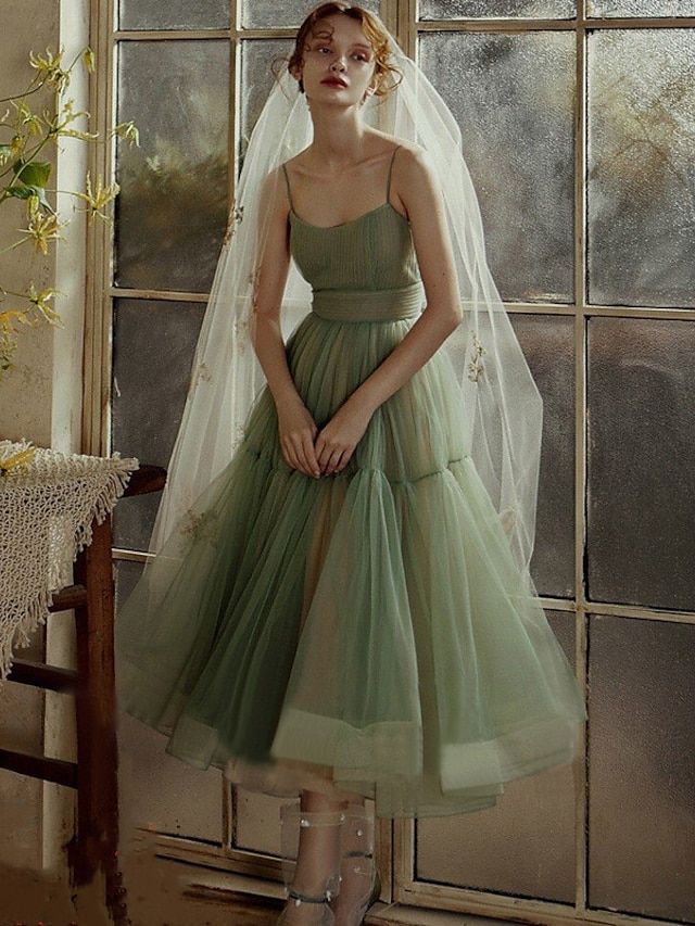 Actor Fashion, Tea Length Bridesmaid Dresses, Cheap Prom Dresses Online, Tea Length Tulle, Minimalist Dress, Prom Dresses Elegant, 파티 드레스, Spaghetti Strap Prom Dress, Minimalist Dresses