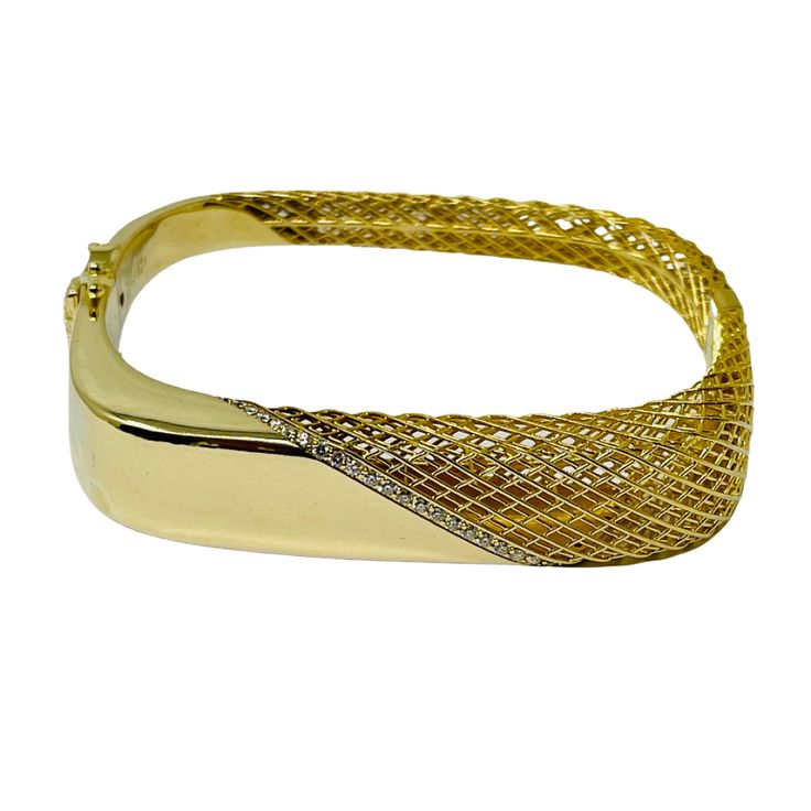 Roberto Coin 18K Gold Soie Diamond Bangle Bracelet with Diagonal Line of Diamonds (retail: $5,900) Designer = Roberto Coin Material = 18K Gold Gemstone = Diamond Condition = As Is Class = Premier Location: Glencoe Item Number: 11718-648 Item ID: 285348 Category: Bracelet Luxury Diamond Bracelet With Diamond Accents For Evening, Luxury Gold Bracelet With Pave Setting As Gift, Designer Gold Cuff Bracelet, Elegant Cuff Bracelet With Pave Setting, Luxury Hand Set Diamond Bracelet For Evening, Designer Gold Jewelry With Pave Setting, Luxury Jubilee Diamond Bracelet For Evening, Luxury Hand Set Cuff Bracelet For Formal Occasions, Luxury Hand-set Cuff Bracelet For Formal Occasions