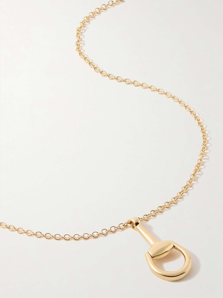 Elegant Gucci Chain Necklace, Gucci Tarnish Resistant Gold Jewelry, Gucci Classic Pendant Jewelry, Classic Gucci Pendant Jewelry, Elegant Gucci Tarnish Resistant Jewelry, Gucci White Gold Pendant Necklace, Gucci Luxury Jewelry With Adjustable Chain, Classic Silver Gucci Necklaces, Gucci Jewelry With Adjustable Chain For Gift