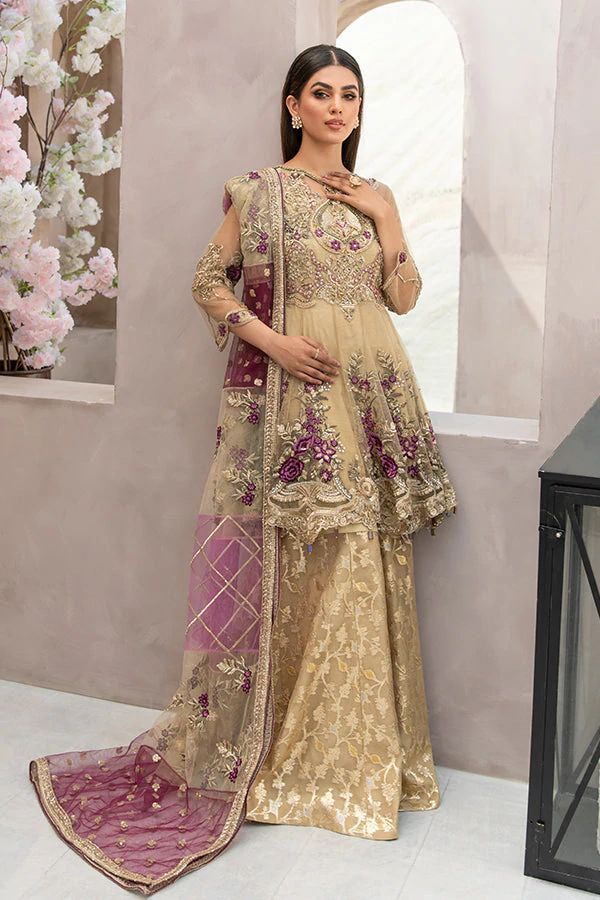 Royal Embroidered Pakistani Frock Sharara Dress for Eid is a breathtaking attire to have your dreamy appearance on the big day. This stunning Pakistani Eid Dress is gracefully emblazoned with embroidery, floral designs, and hand-crafted adornments. Frock Sharara, Dress For Eid, Pakistani Frocks, Sharara Dress, Short Frock, Pakistani Party Wear, Beautiful Pakistani Dresses, Eid Dresses, Embroidered Organza