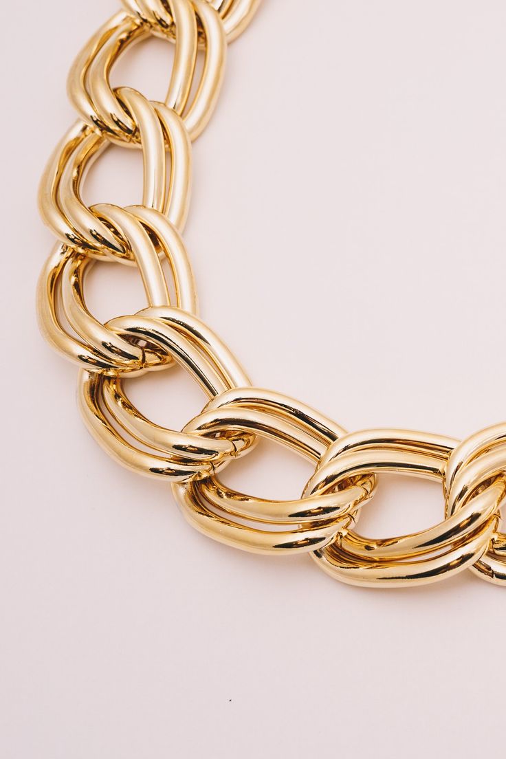 Dimensions: 18.5" Toggle Clasp Materials: Aluminum, 18k Gold Plating Ships in a branded jewelry pouch and box, perfect for gift giving! Barb Wire, Wire Design, Handmade Chain, Link Chain Necklace, Toggle Clasp, Chain Link Necklace, Jewelry Pouch, Gift Giving, Link Chain