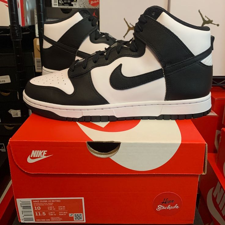 Welcome To The Hypestockpile Poshmark Closet! All Our Products Are 100% Authentic. Item Details: Brand: Nike Item Name: Nike Dunk Hi Retro Black White Color: White/Black-Total Orange Style Code: Dd1399 105 Year Of Release: 2022 Condition: Brand New With Original Box (Unworn/Deadstock) And Tags If Applicable Size: Please Use The Scroll Down Bar To Check For All Sizes Available! Shipping: Free Shipping! All Orders Purchased Before 1:00 Pm Et. Qualify For Same Business Day Shipping! We Always Doubl Panda Shoes, Black And White Trainers, Nike Sb Zoom, Nike High Tops, Nike High, Nike Dunk High, High Sneakers, Dunk High, Nike Air Vapormax